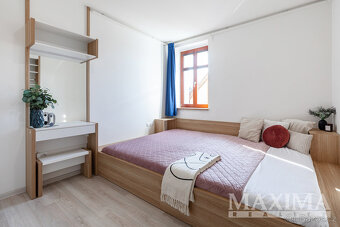 Dům 6 a více o ploše 294 m2 - Úvaly, Úvaly - 10