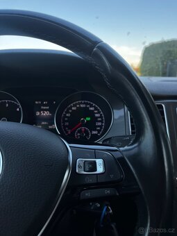 VW Golf Sportsvan 1.6 TDI DSG - 10