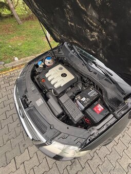 Volkswagen Passat B6 Variant 2.0 TDI 4Motion - 10