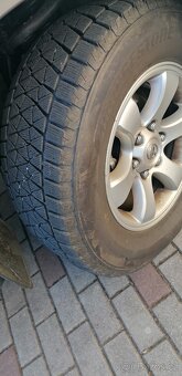 Toyota Hilux 2,4 D - 10