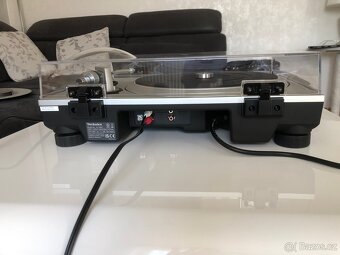 Gramofon Technics SL - 1500 C - 10