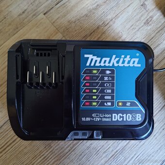 Vrtací aku šroubovák Makita DF331DSMJ v setu - 10