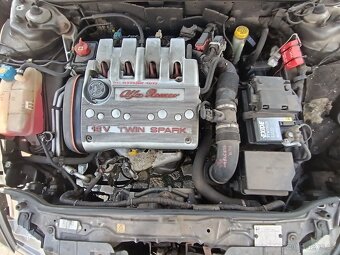 Alfa Romeo 147 – 1.6 16V (77 kW), benzín, najeto 167 000 km - 10