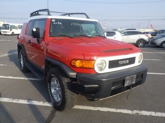 4 x Toyota FJ Cruiser - 10