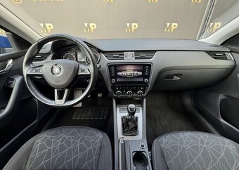 Škoda Octavia manuál benzín 110 kw 2018 - 10