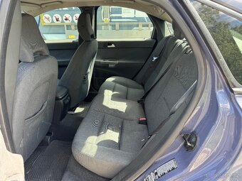 Volvo S40 - 10