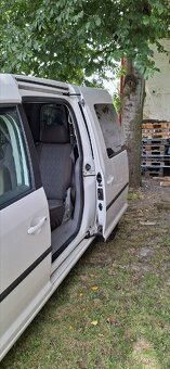 Caddy maxi 7 míst - 10