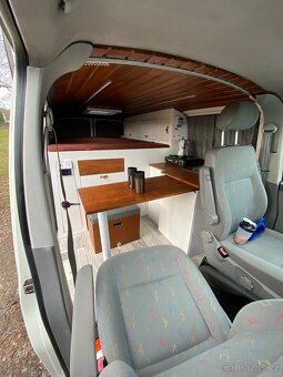 Transporter T5 2,5 TDI obytný - 10