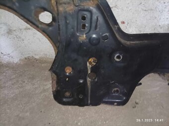 Prodám nápravnici z vozu Fiat Grande Punto . - 10
