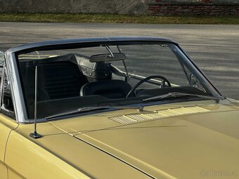 Ford Mustang Cabrio - 10