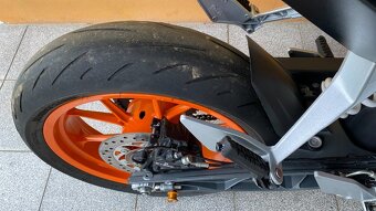 KTM DUKE 390 / ABS / 2x klíč / PĚKNÁ / doplňky/ po majitelce - 10