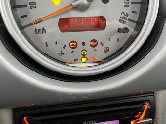 Mini Cooper 1.6 85 kW PANORAMA STŘECHA - 10
