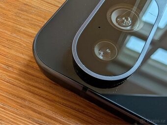 Chytrý telefon Google Pixel 9 - 10