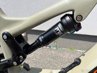 Karbonové elektrokolo velikost M, jako nové - 10