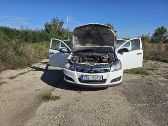 Opel Astra karoserie Sedan - 10