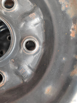 195/65/15 zimni kola Toyota - 10