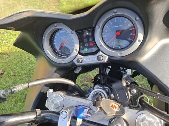 Suzuki V-strom 1000 - 10