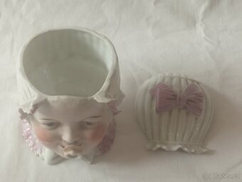 Stará porcelánová dóza na dudlíky - miminko - 10