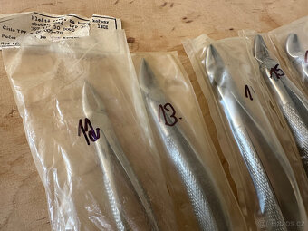 NEPOUŽITÉ zubařské extrakční kleště CHIRANA 3 - 10