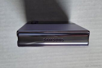 Samsung Galaxy Z Flip 4 TOP STAV - 10