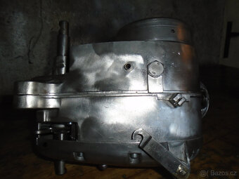 Prodám soubor dílů a motor na Stadiona S11 po GO - 10