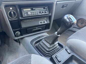 Ford Sierra 2.0i OHC Ghia - 10
