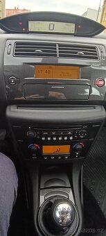 Citroen C 4 - 10