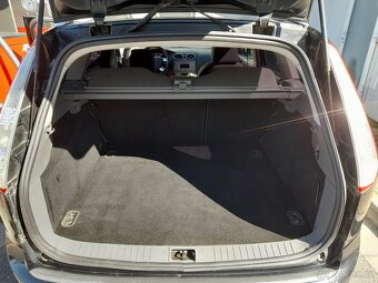 Ford focus kombi II 1,6 benzín - 10