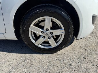 Hyundai ix20 1.6 i 92kw Automat 1.Majitel extra výbava - 10
