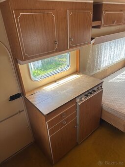 Karavan Wilk - 10