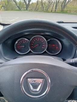 Sandero  Stepway - 10