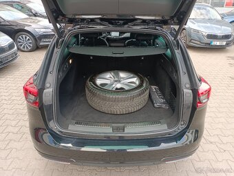 Opel Insignia Sports 2.0CDTI 128kW Aut. Tažné Full LED ACC - 10