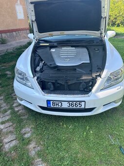 Lexus LS 460 awd - 10