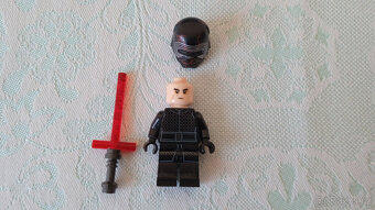 LEGO STAR WARS - Mikroraketoplán Kylo Rena - 10