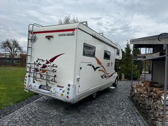 Obytný automobil Ford Transit - 10