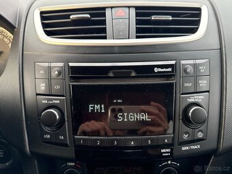 Suzuki Swift 1.2 VVTi 69 kW CZ 1. MAJITEL SERVISKA - 10