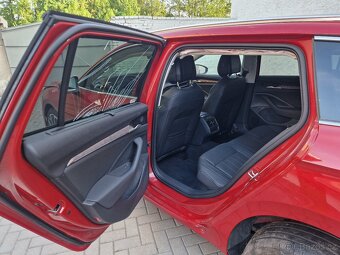 Škoda Superb Combi 2.0TDi 4x4 142KW L&k DSG 2025 - 10