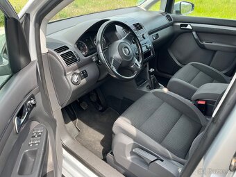 Volkswagen Touran 1.4 TSI, 7 míst, tažné - 10