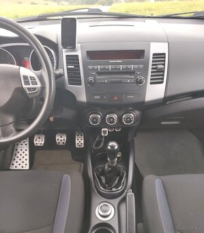 Mitsubishi Outlander 2,2 DiD 4WD 130kW/177k, manuál 6 st. - 10