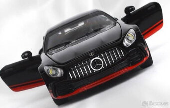 1:18 Mercedes Benz AMG GTR Model Light and Sound - 10