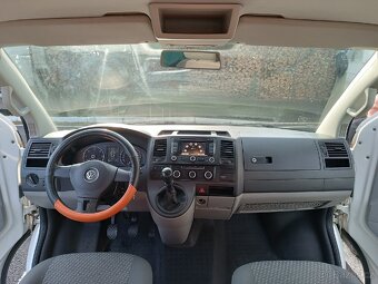 Volkswagen Caravelle T5 2.0 TDI 132 KW. 2010. - 10