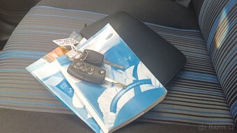 FORD FOCUS 1.6i-74KW-KRASAVEC-benzín - 10