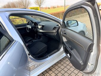 Mitsubishi Lancer 2013 - 10