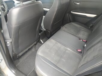 Suzuki Vitara 1,6 VVT PREMIUM 6AT (2016) - 10