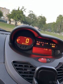 Renault Twingo II 2009 - 1.2 atmosféra - PANO - 86000km - 10