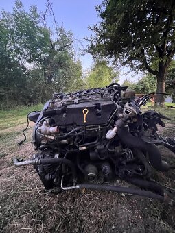 Prodam,motor Mazda 6 - 10