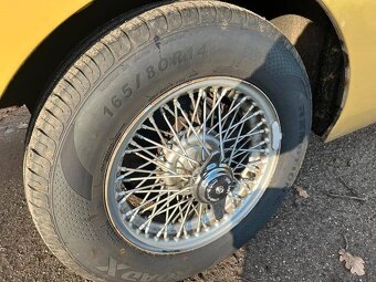 MG B Cabriolet z roku 1972 - 10