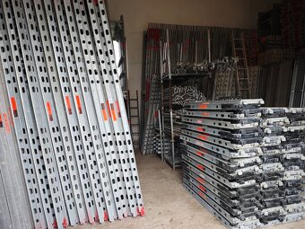 Lešení originál Layher Blitz 73 - zánovní stav - 10