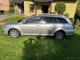 Prodám Toyota Avensis, kombi Motor: 1.8 VVT-i - 10