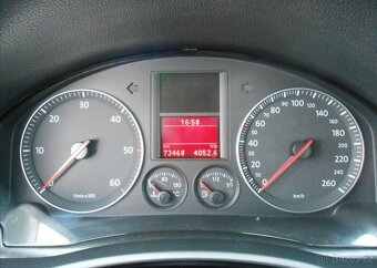 Volkswagen Jetta 2,0 TDI 103 kW CZ Serviska nafta - 10